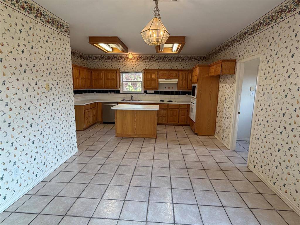 4006 Pointe Loma Drive, Rowlett, TX 75088