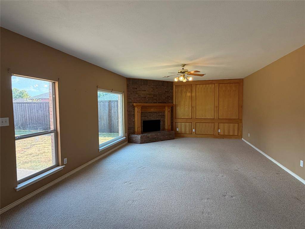4006 Pointe Loma Drive, Rowlett, TX 75088