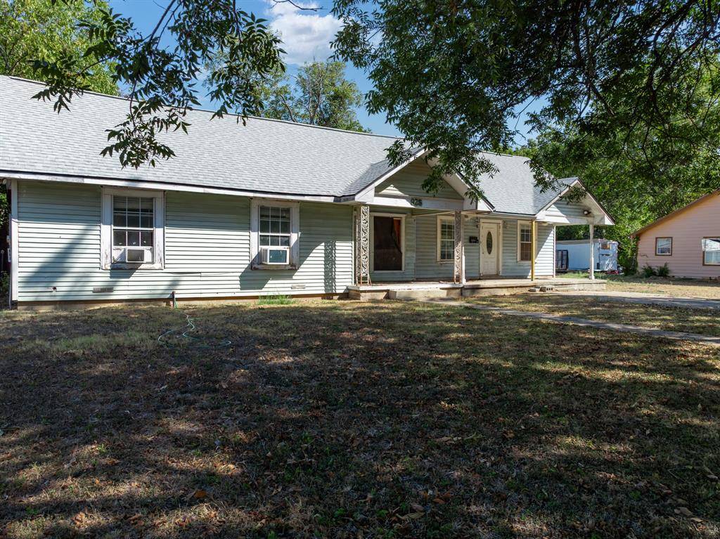 925 E Walnut Street, Hillsboro, TX 76645