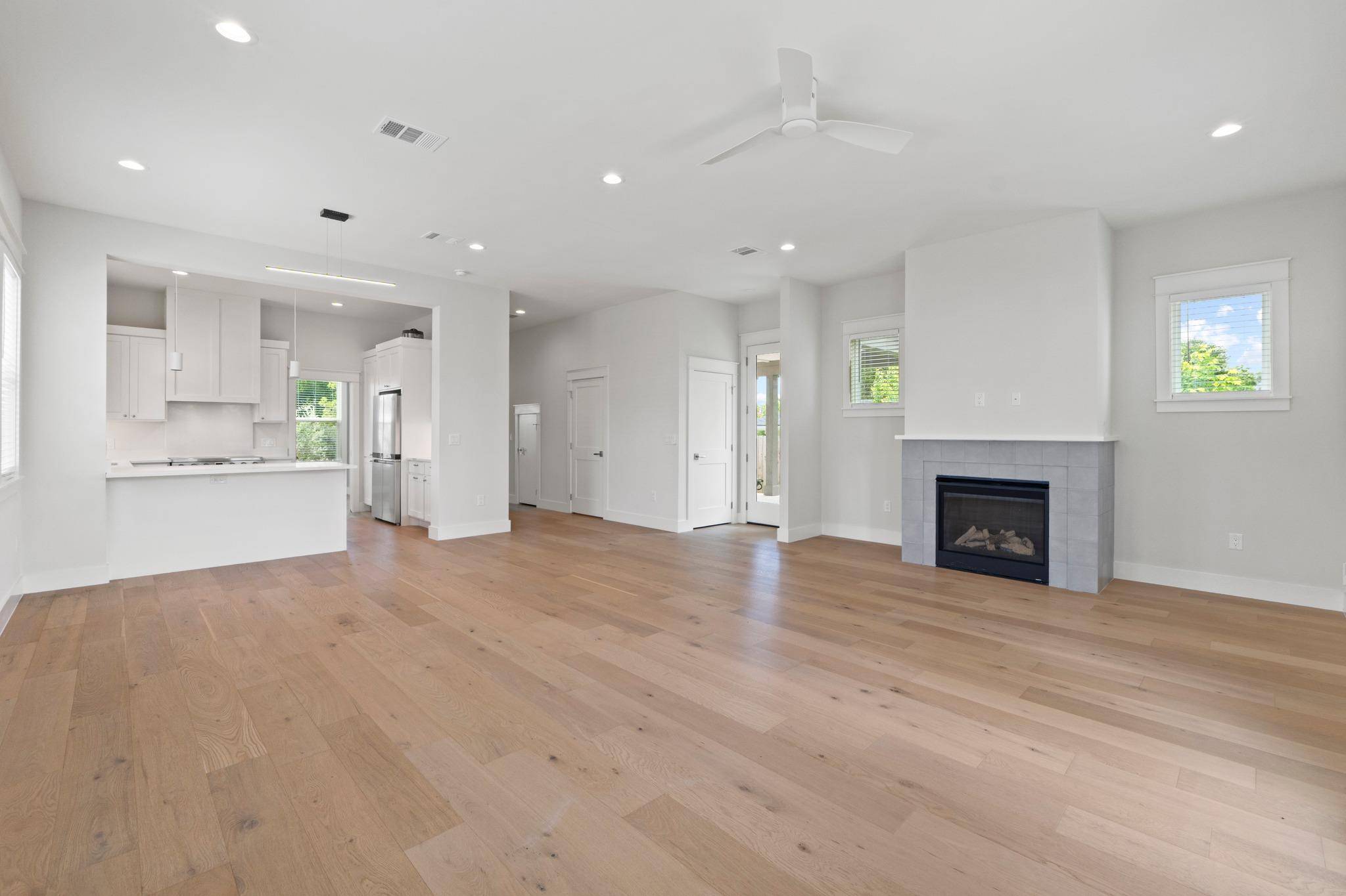 3802 Tower View CT #1, Austin, TX 78723