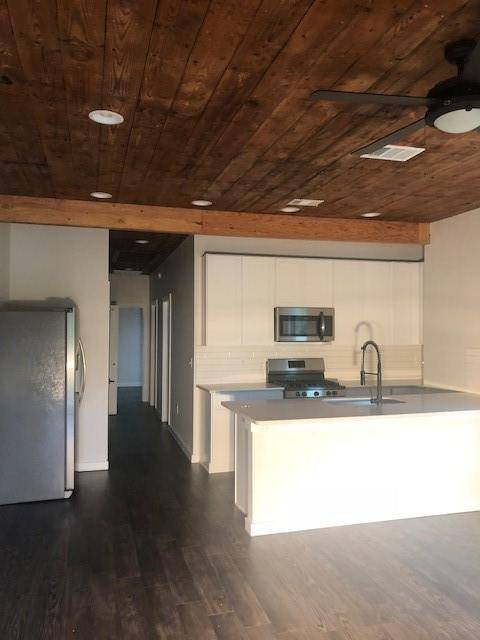 6918 Providence Ave #B, Austin, TX 78752