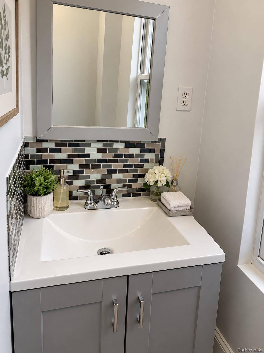 82 Post ST #2nd & 3rd floors, Yonkers, NY 10705