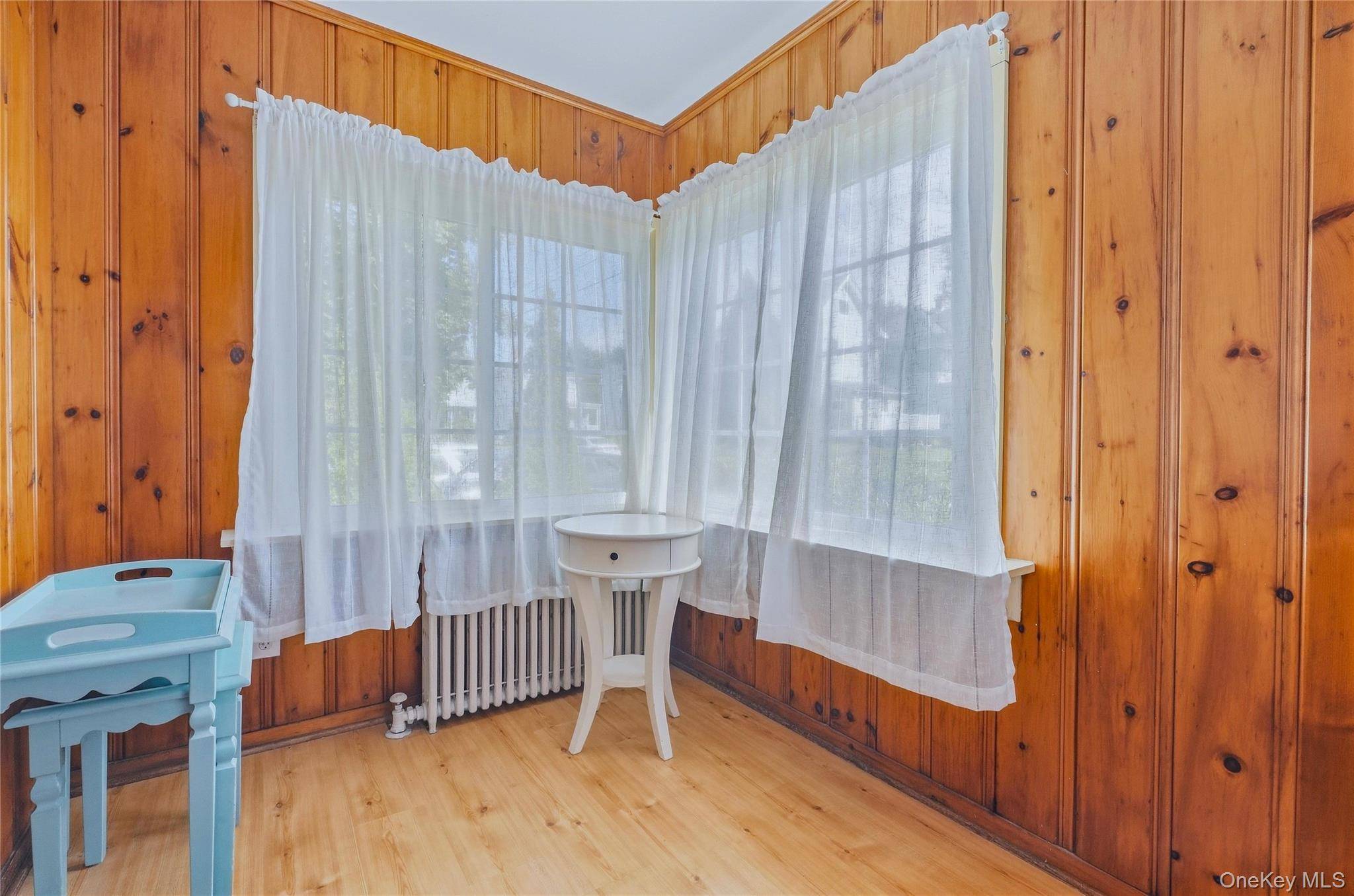 10 Linwood PL, Kingston, NY 12401