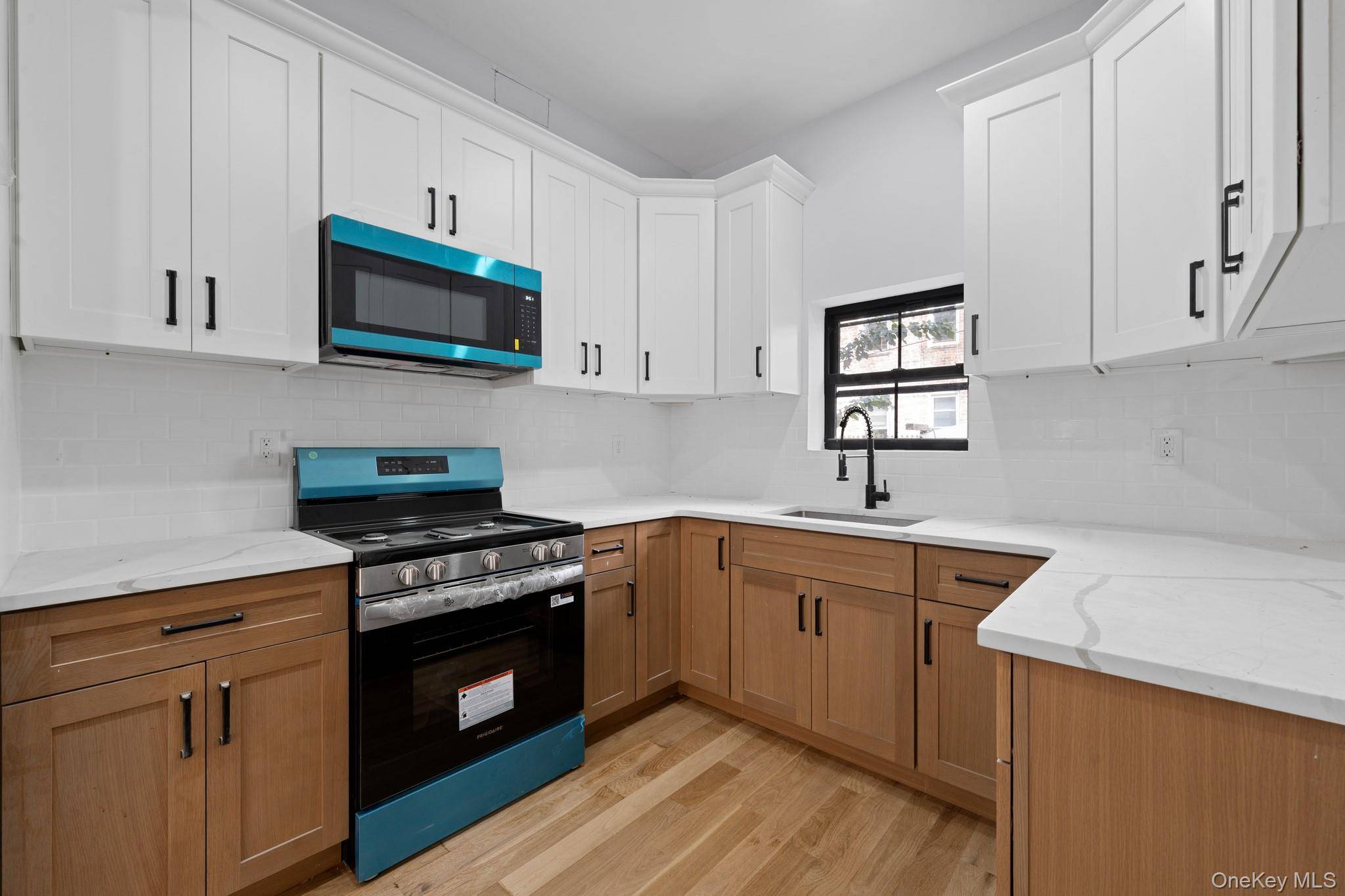 147 Essex ST, Brooklyn, NY 11208