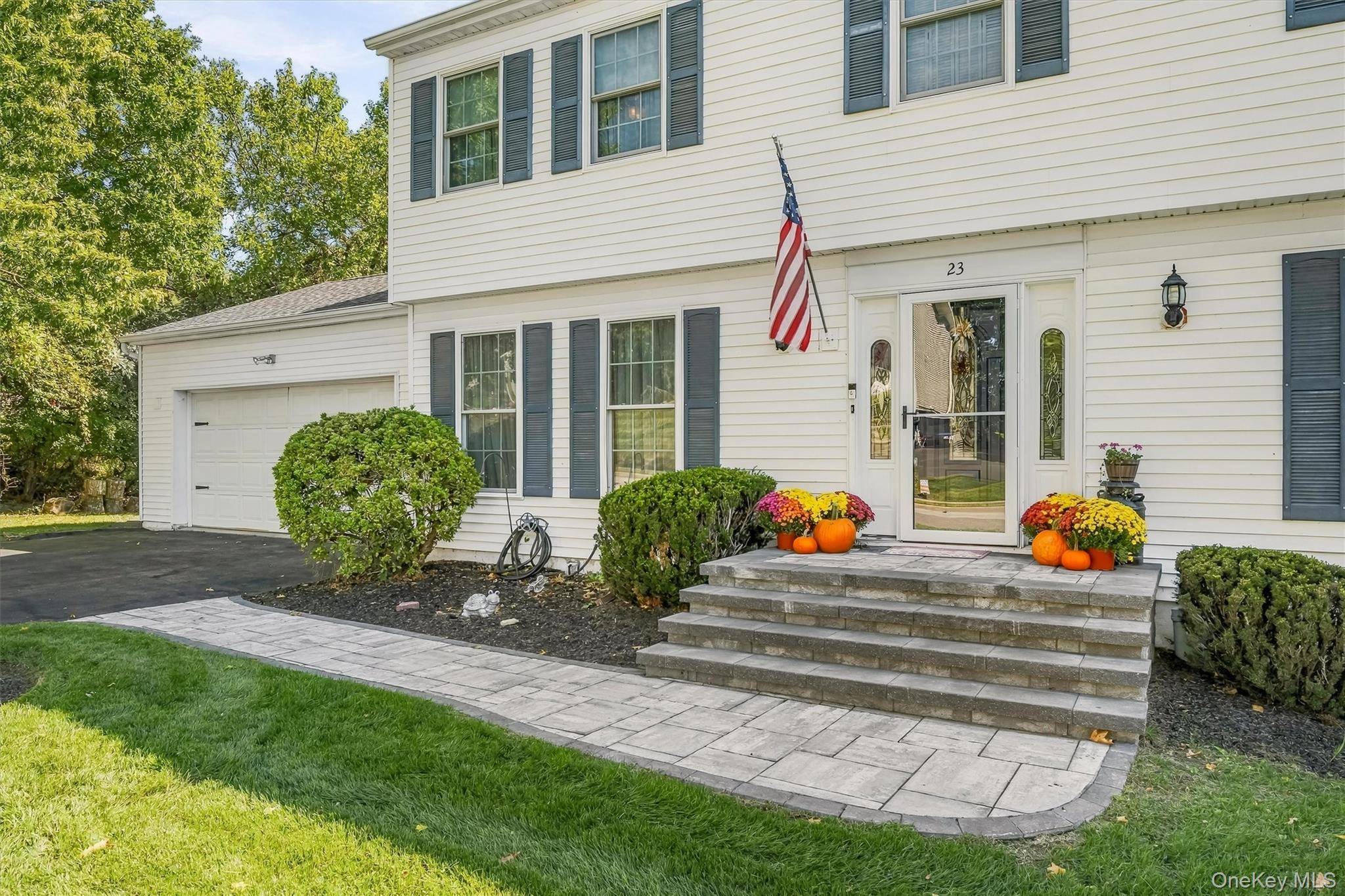 23 Clinton DR, Washingtonville, NY 10992
