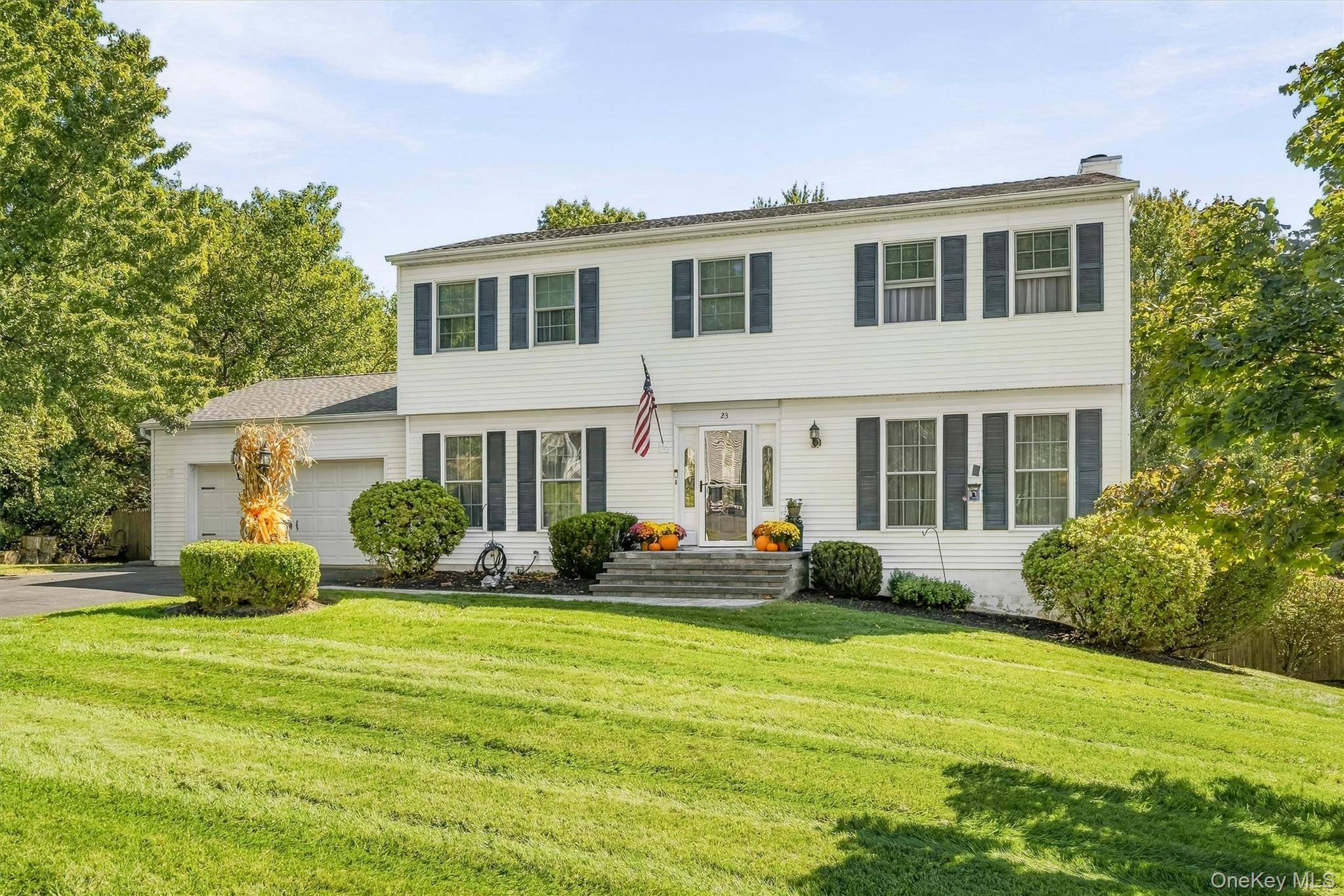 23 Clinton DR, Washingtonville, NY 10992