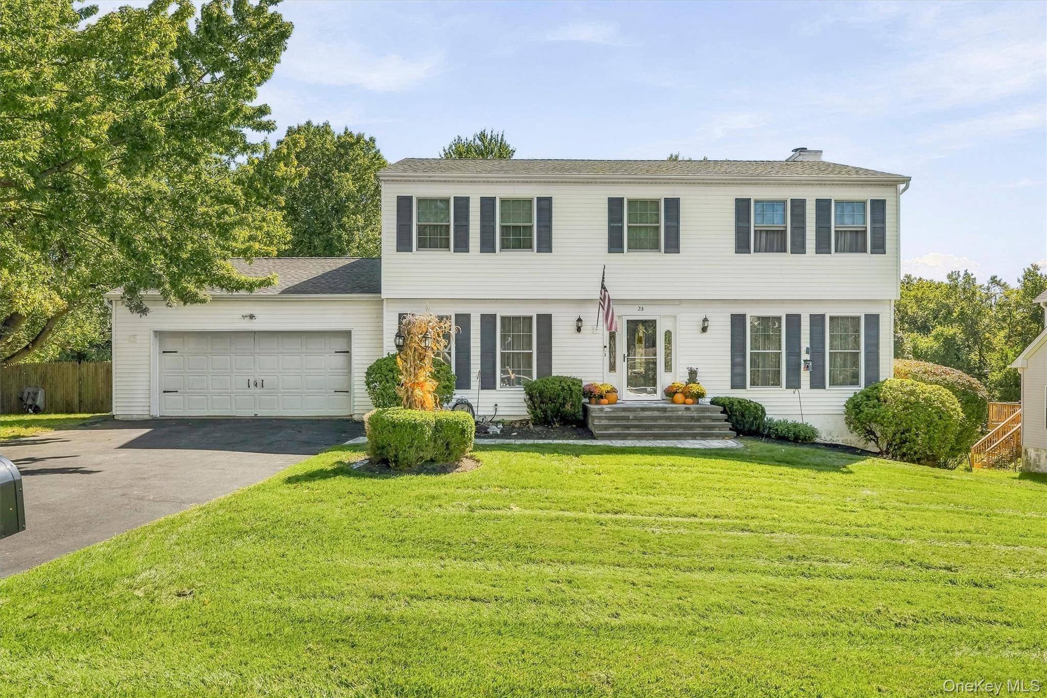 23 Clinton DR, Washingtonville, NY 10992