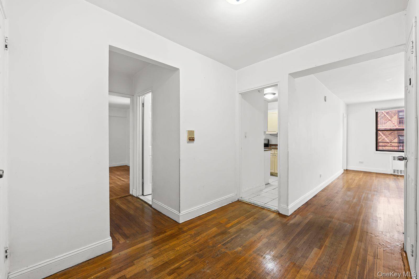150-20 71st AVE #4K, Flushing, NY 11367