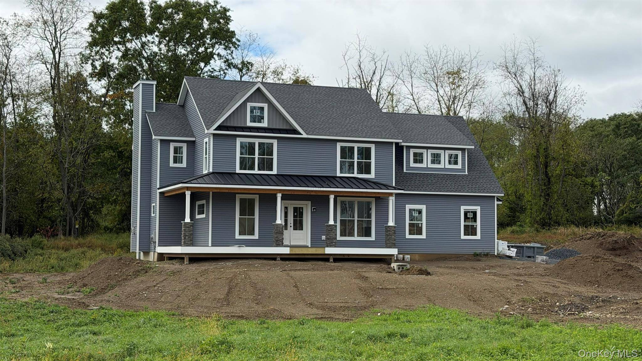 24 Sunset LN, New Hampton, NY 10958