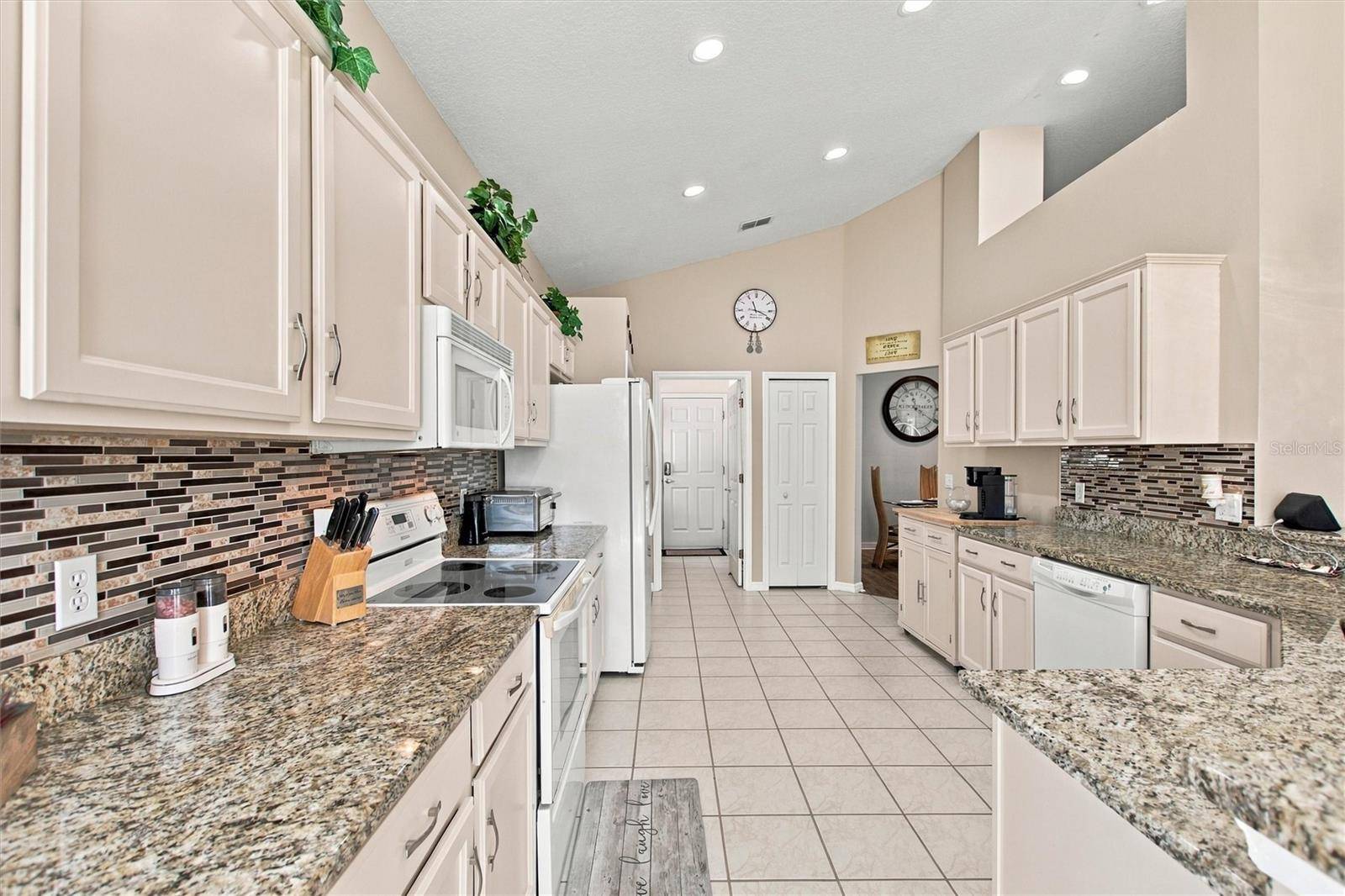 217 FLEMING LN, Davenport, FL 33837