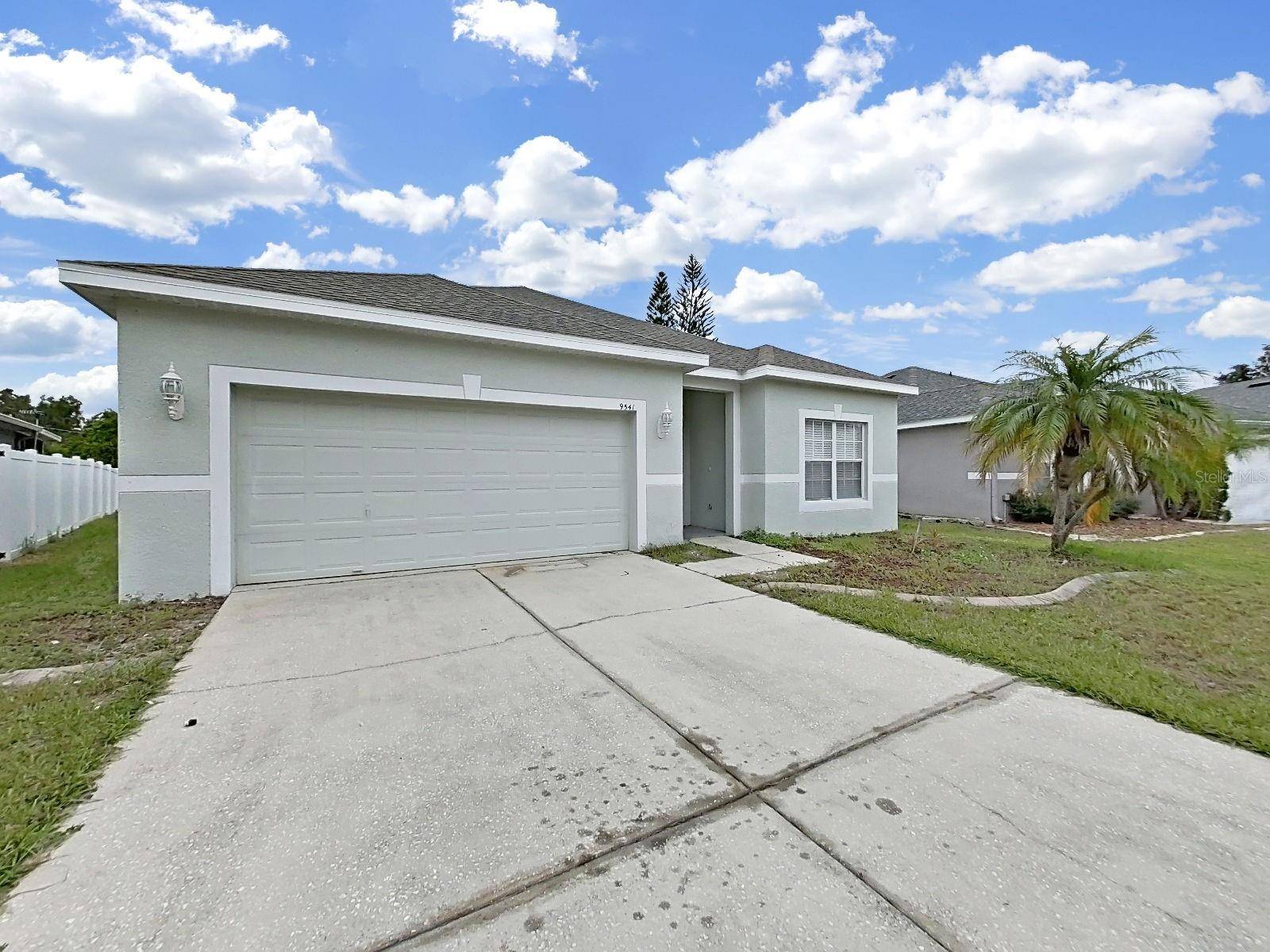 9541 CYPRESS HARBOR DR, Gibsonton, FL 33534