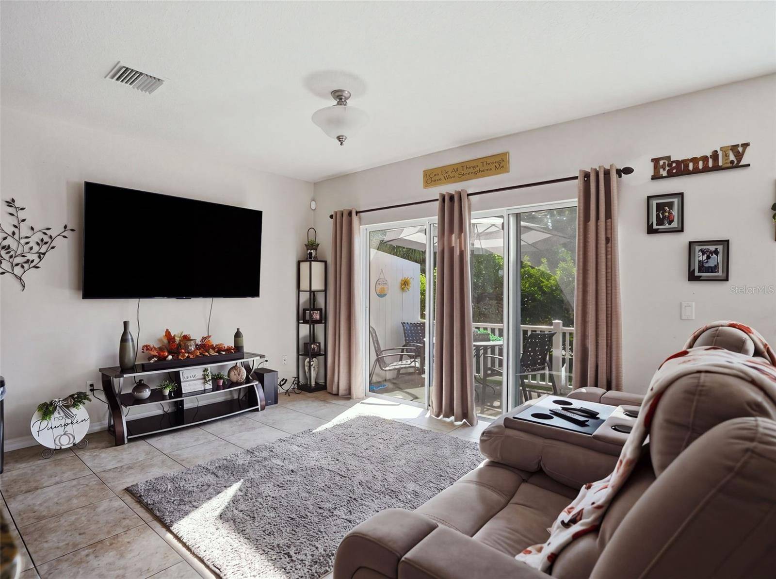 1868 SOMMARIE WAY, Tarpon Springs, FL 34689