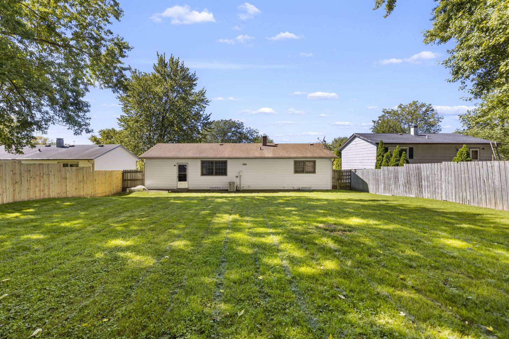1816 8th AVE, Belvidere, IL 61008