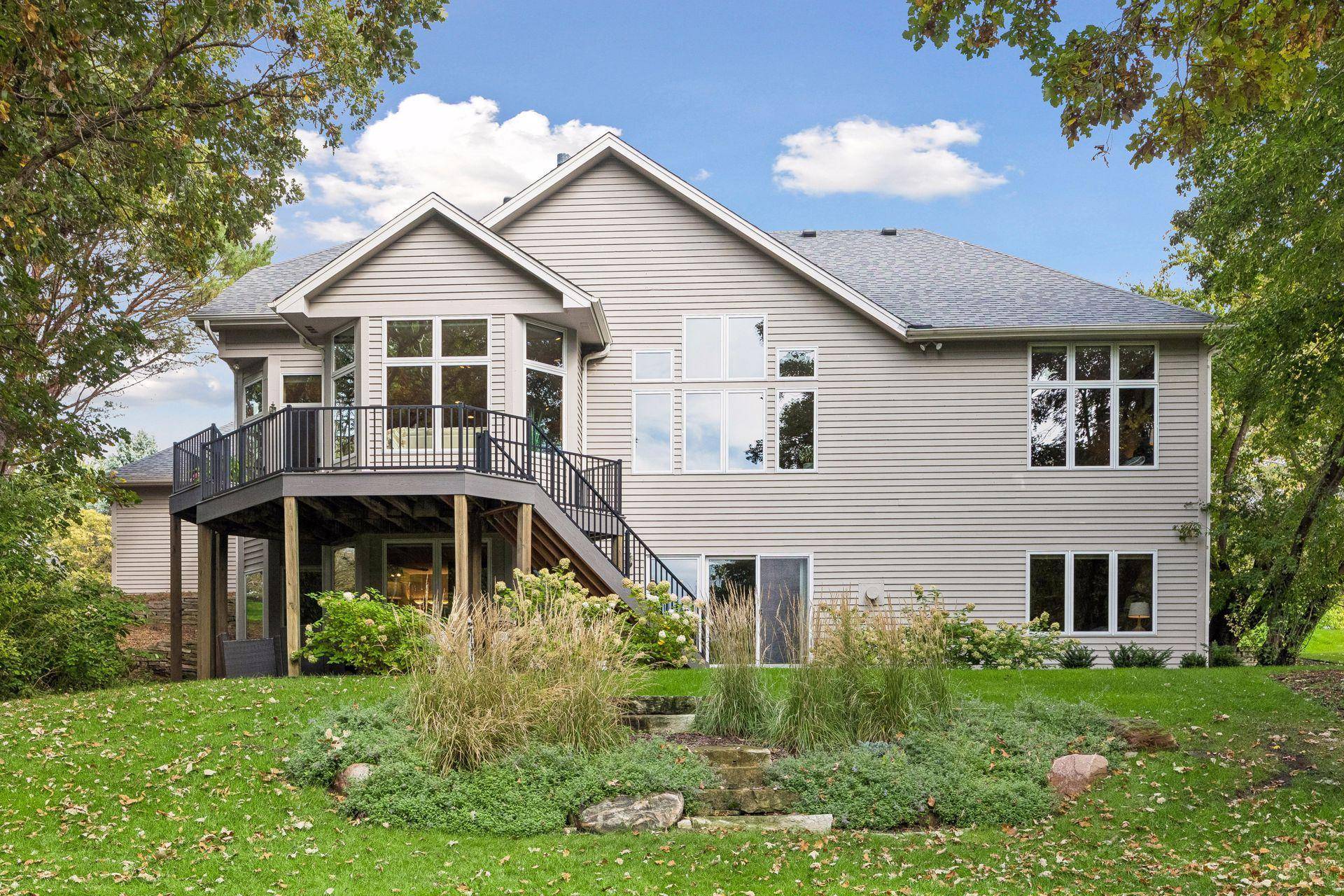 15316 Boulder Pointe RD, Eden Prairie, MN 55347