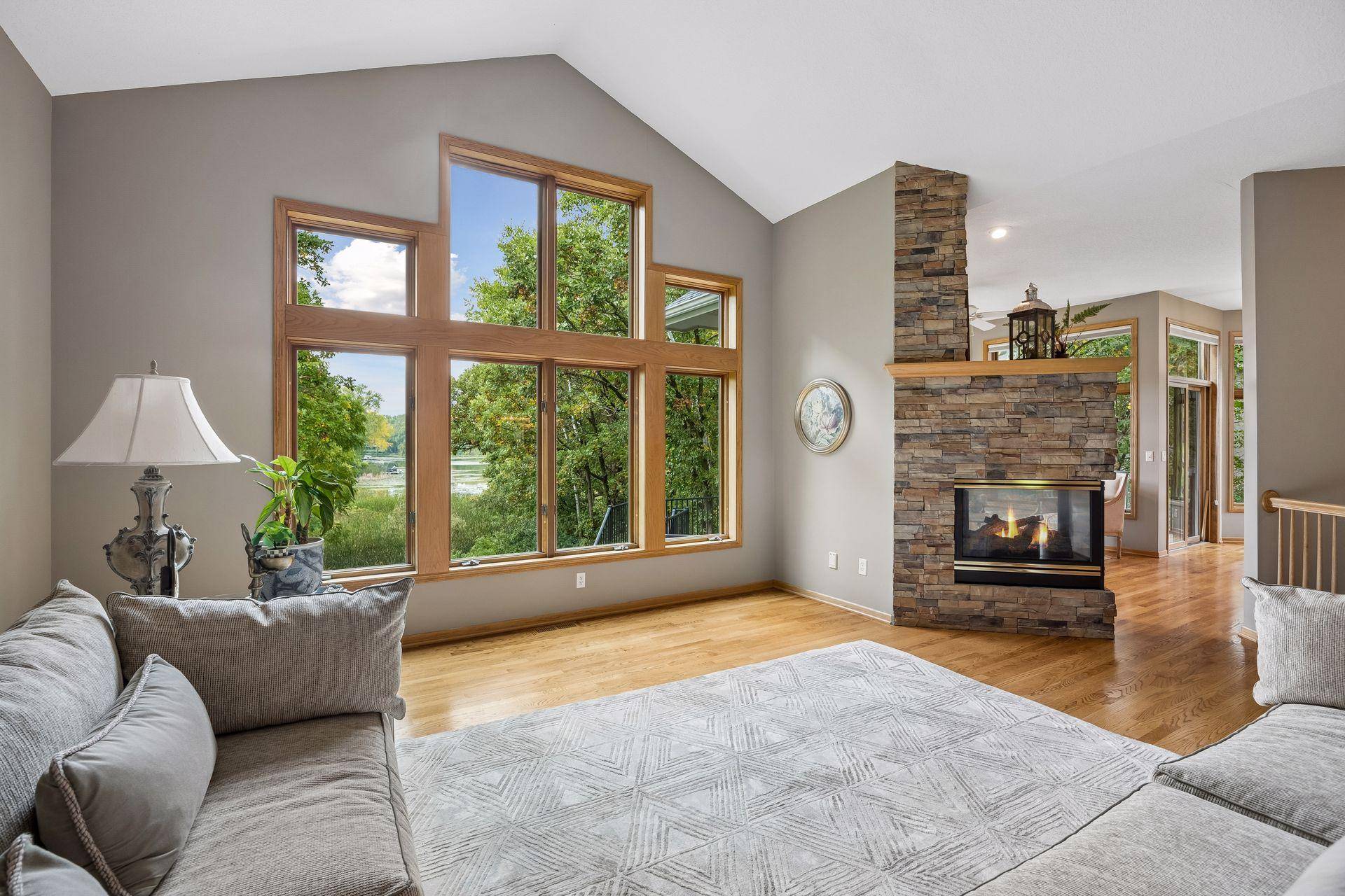 15316 Boulder Pointe RD, Eden Prairie, MN 55347