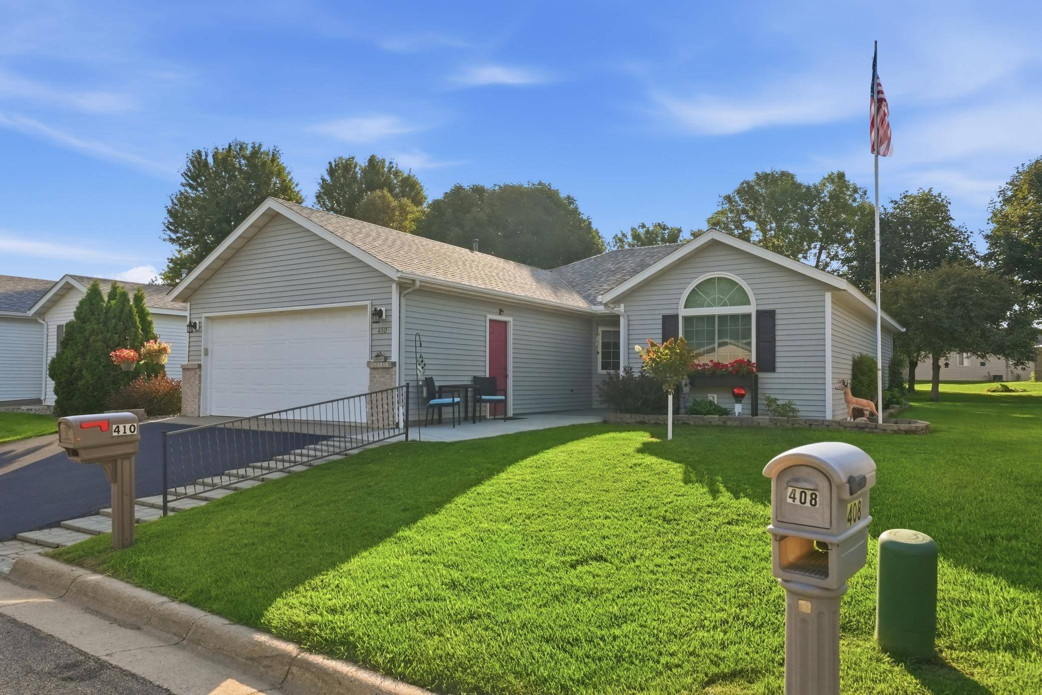 410 Fieldcrest LN, Sartell, MN 56377