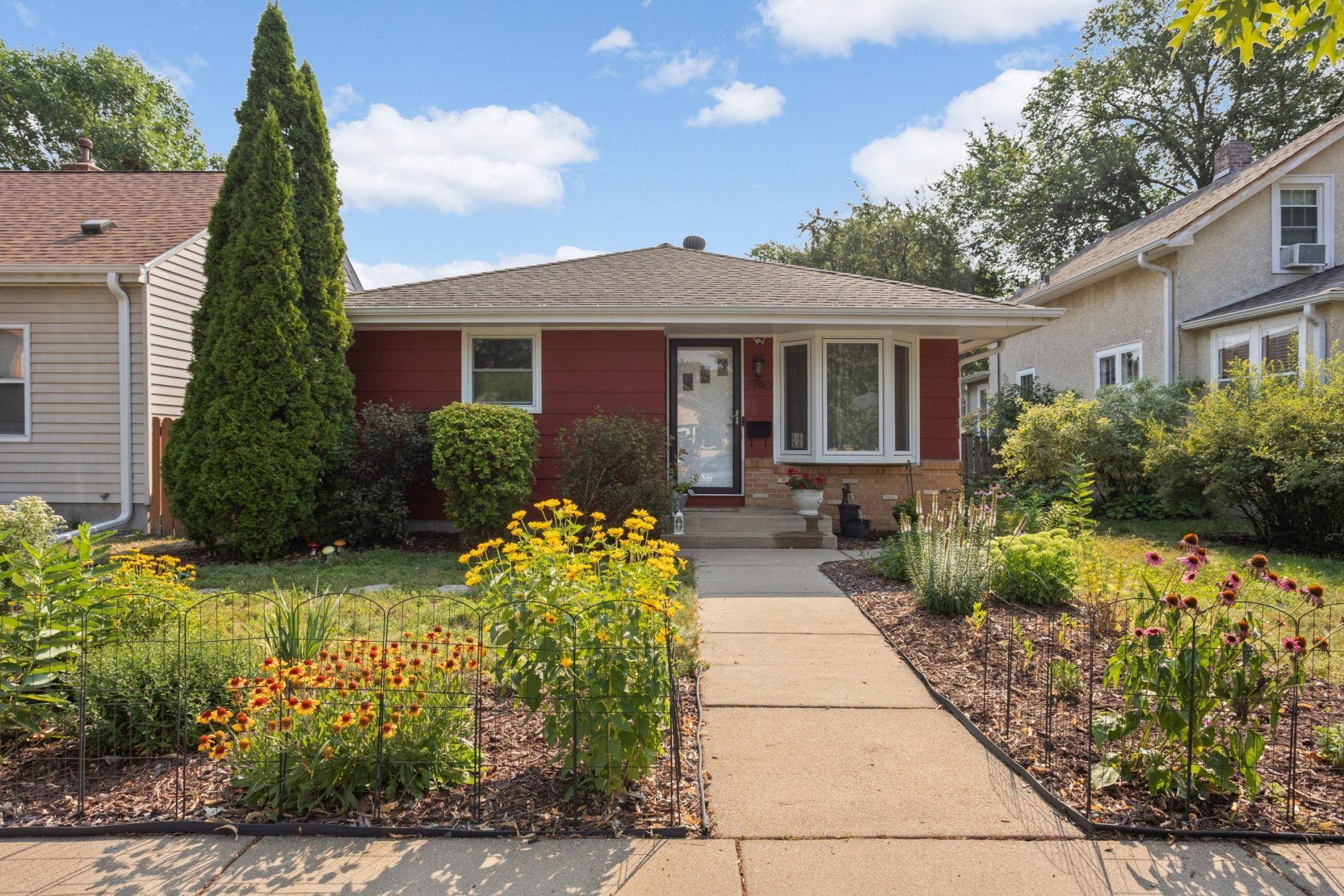 3740 Perry AVE N, Robbinsdale, MN 55422