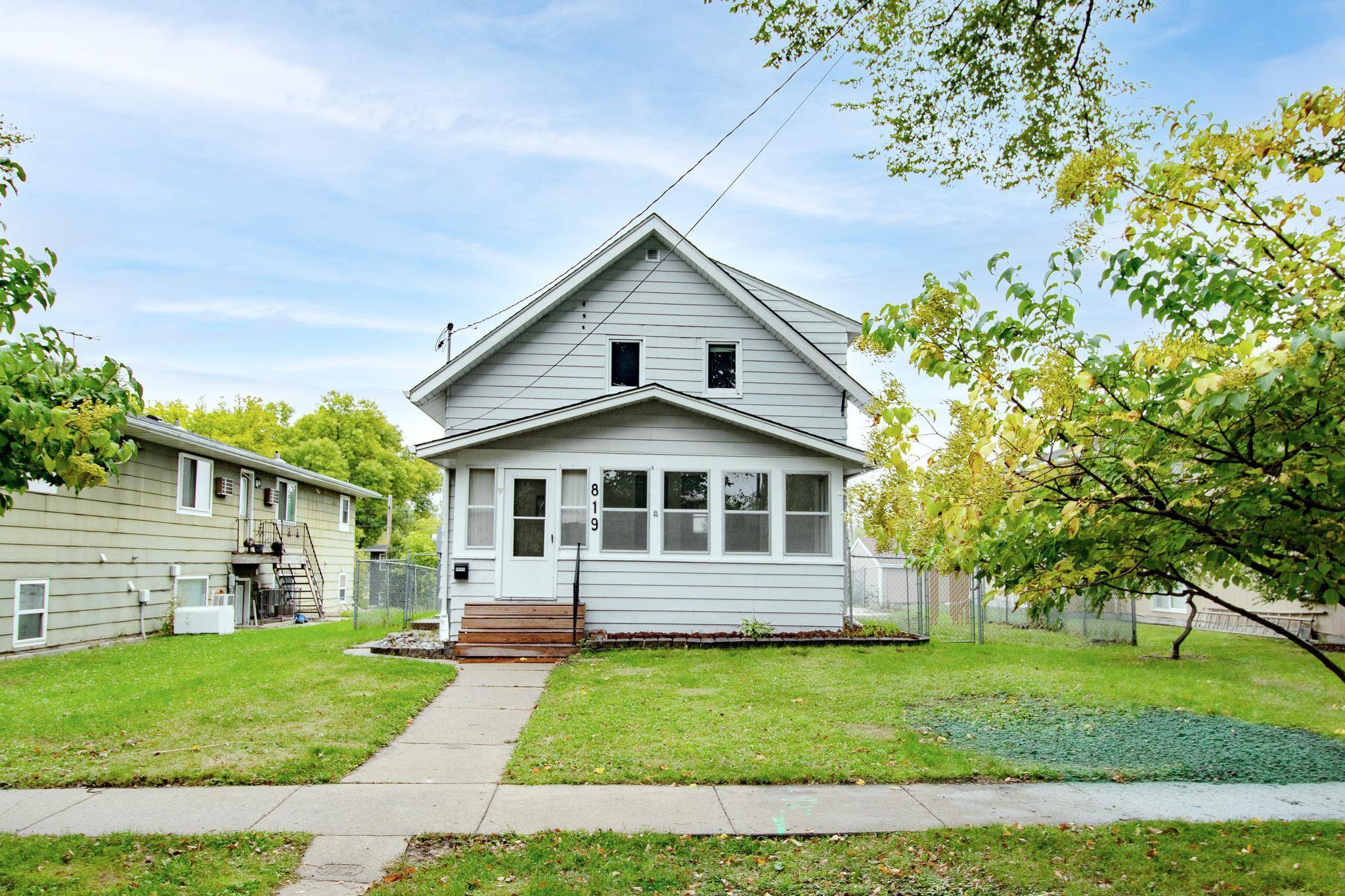 819 1st ST N, Fargo, ND 58102
