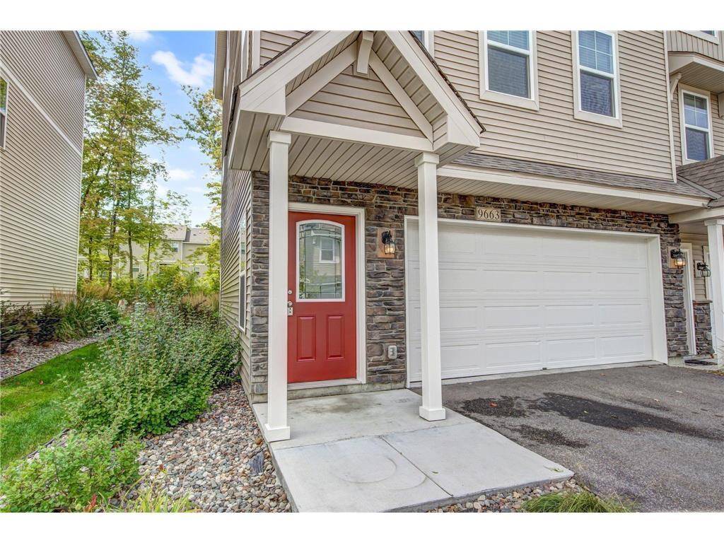 9663 Merrimac LN N, Maple Grove, MN 55311