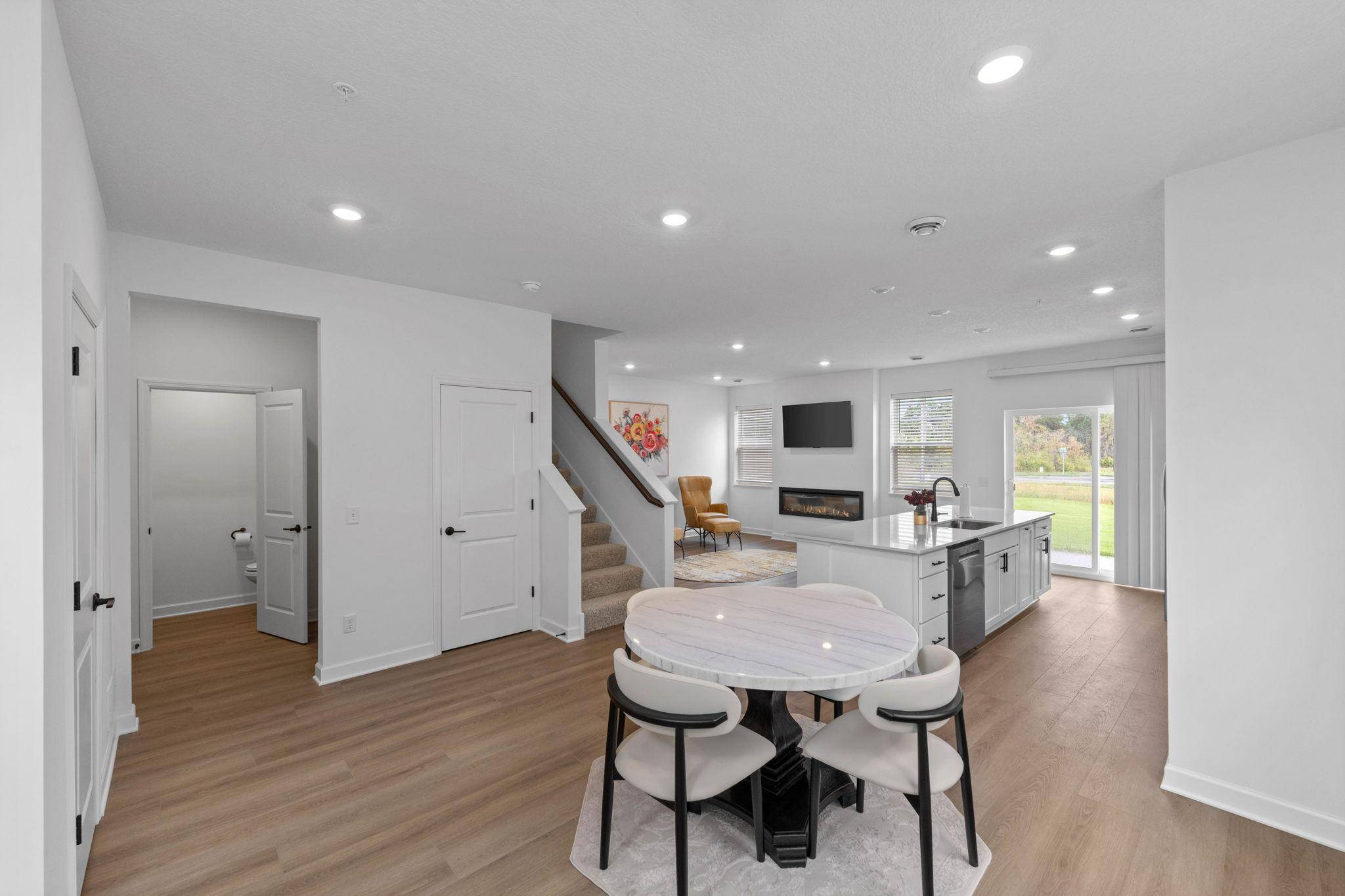 985 Annagaire Curv, Rosemount, MN 55068