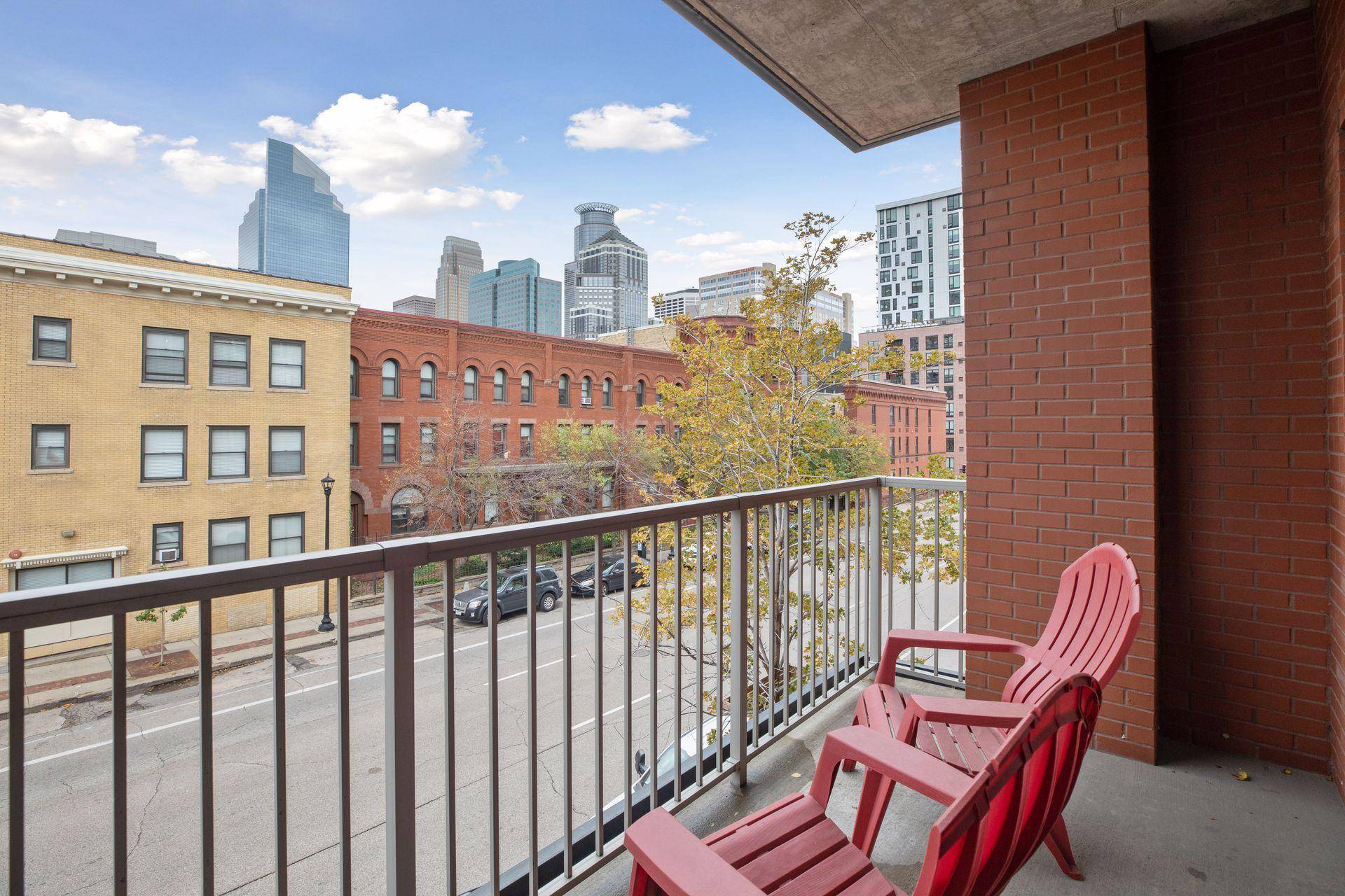929 Portland AVE #205, Minneapolis, MN 55404