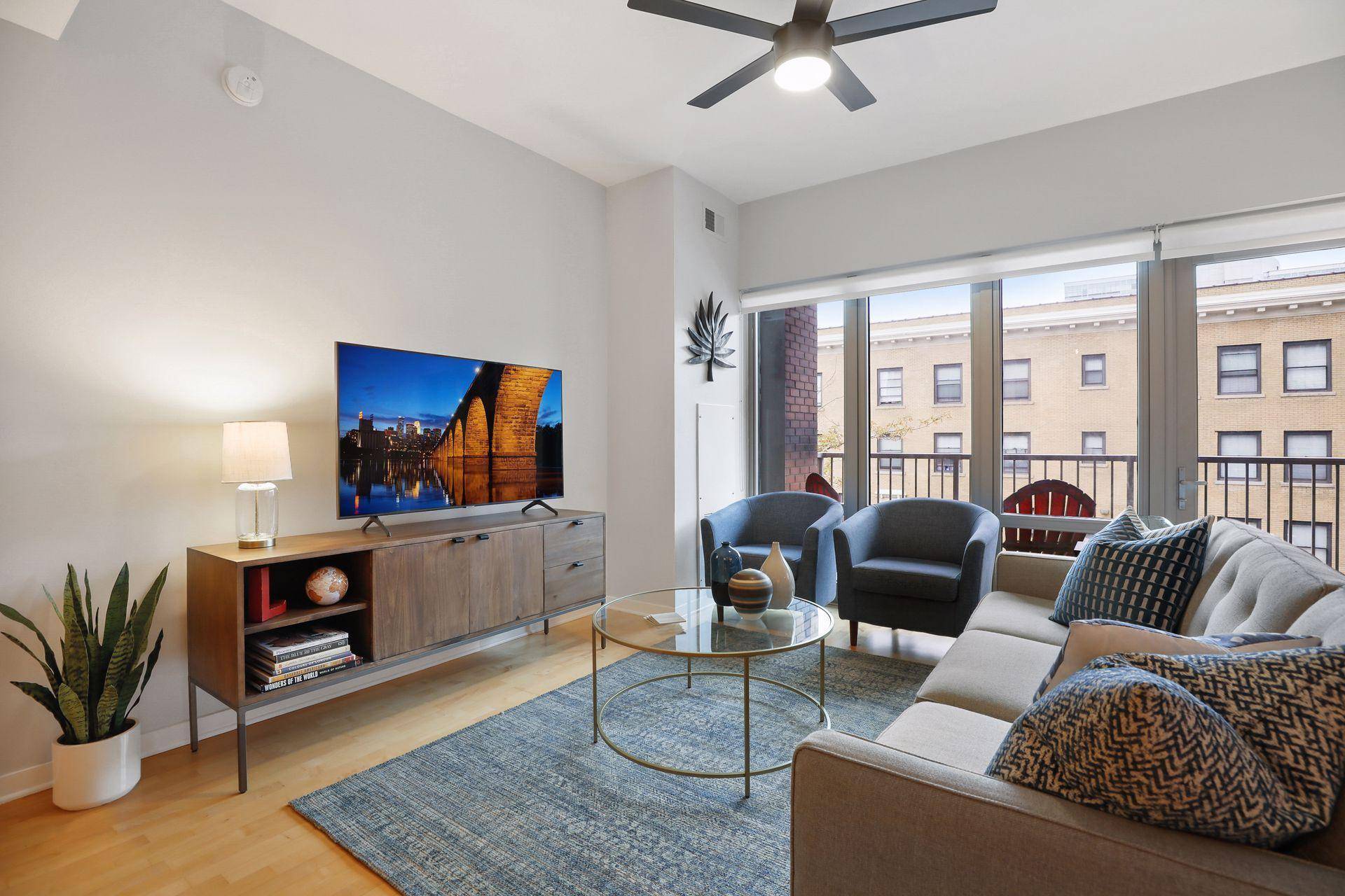 929 Portland AVE #205, Minneapolis, MN 55404