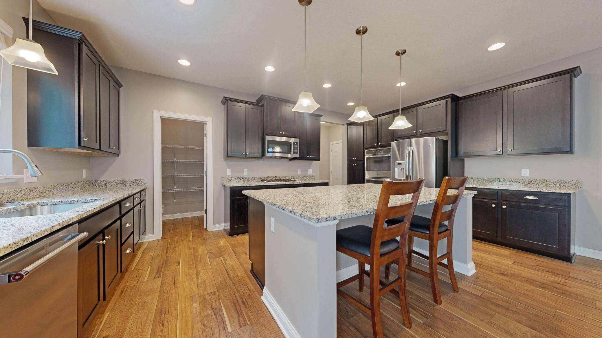 5585 Orchard Cv, Mound, MN 55364