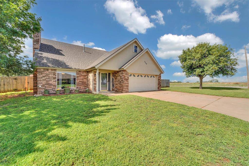 320 Elkview DR, Elk City, OK 73644