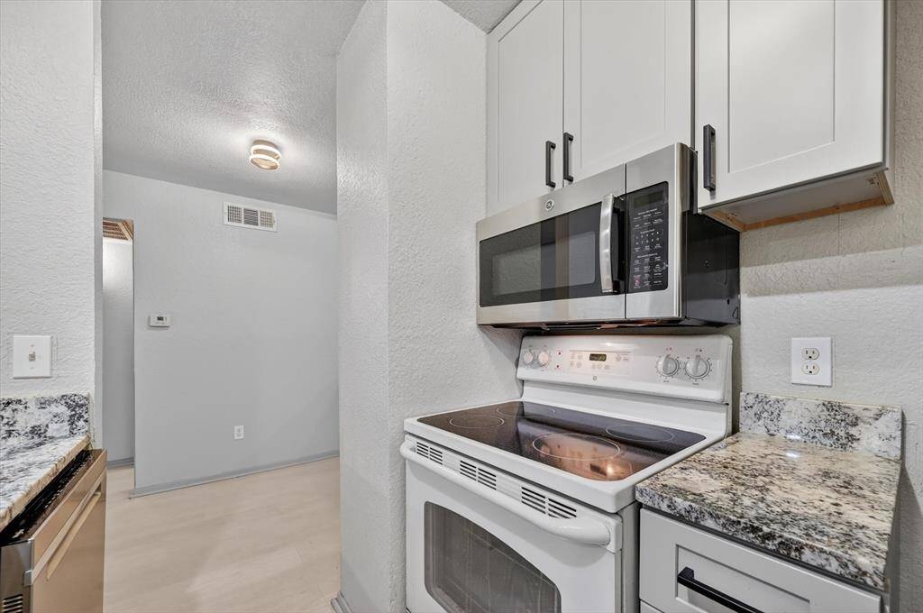 1810 N Garrett Avenue #124, Dallas, TX 75206