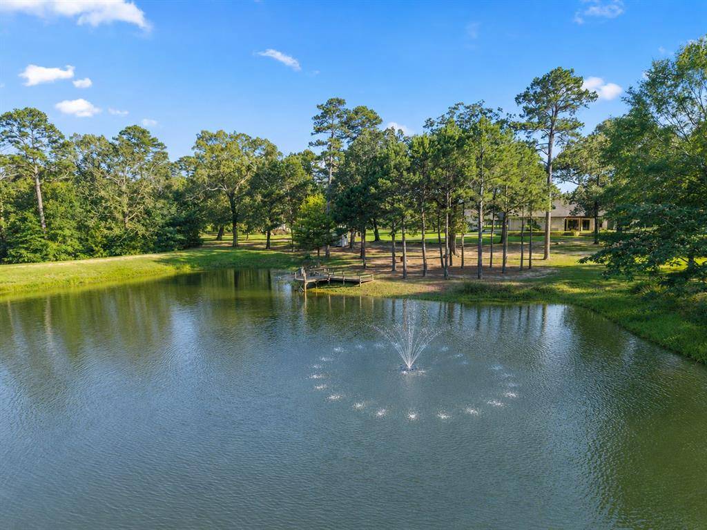 4940 Frontage Road, Winfield, TX 75493