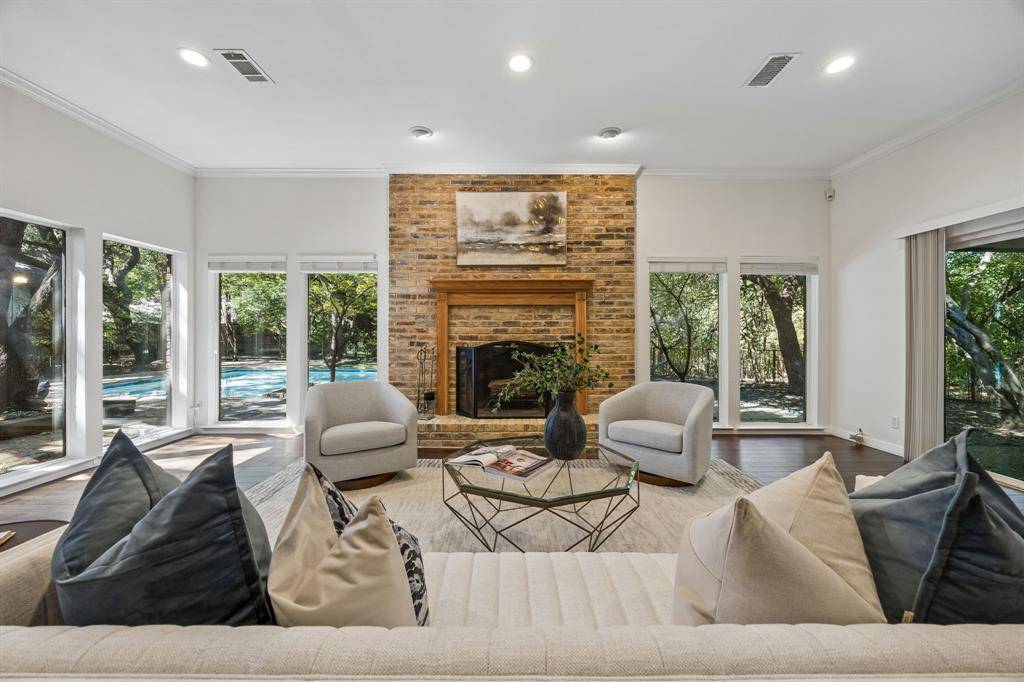 6542 Clearhaven Circle, Dallas, TX 75248