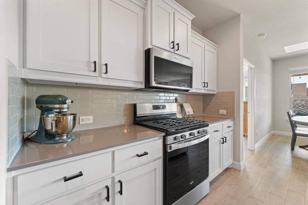 15736 Redgrave Drive, Fort Worth, TX 76247