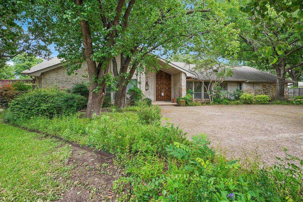 6940 Wildglen Drive, Dallas, TX 75230