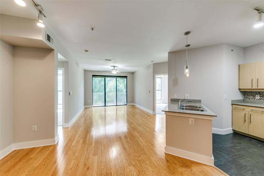 4414 Cedar Springs Road #207, Dallas, TX 75219