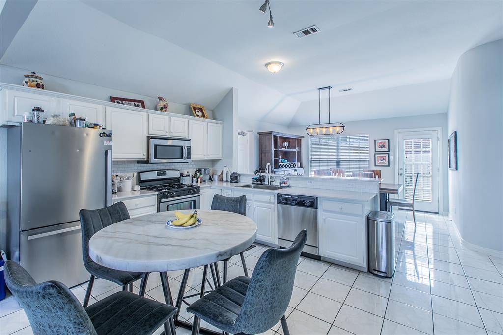 4720 San Jacinto Street, Dallas, TX 75204