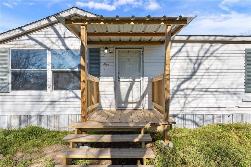 1615 Crockett Street, Bellmead, TX 76705