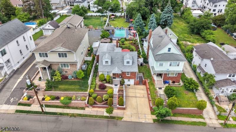 161 Plauderville Ave, Garfield City, NJ 07026