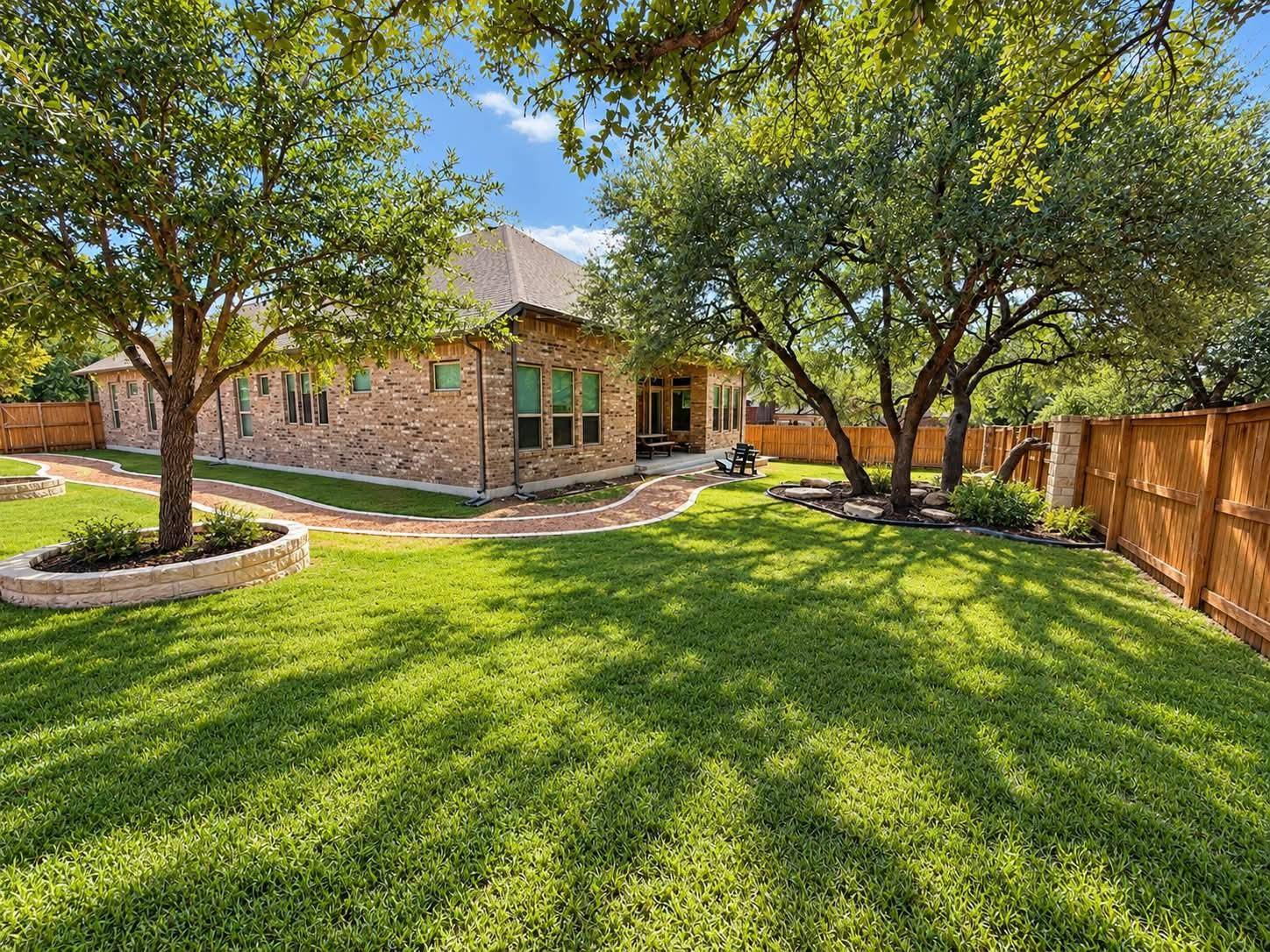 221 Lake Rim CIR, Georgetown, TX 78633