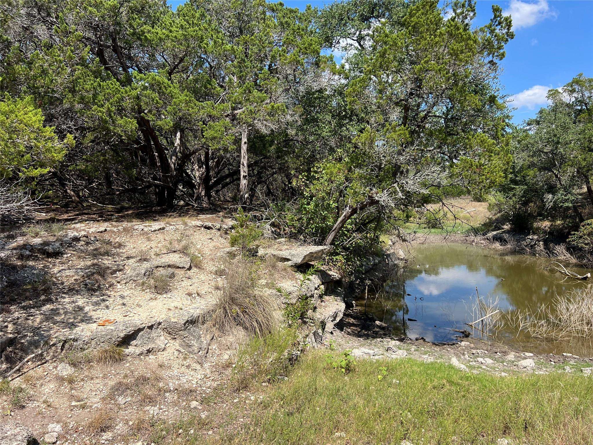 992 Hines Branch RD, Blanco, TX 78606