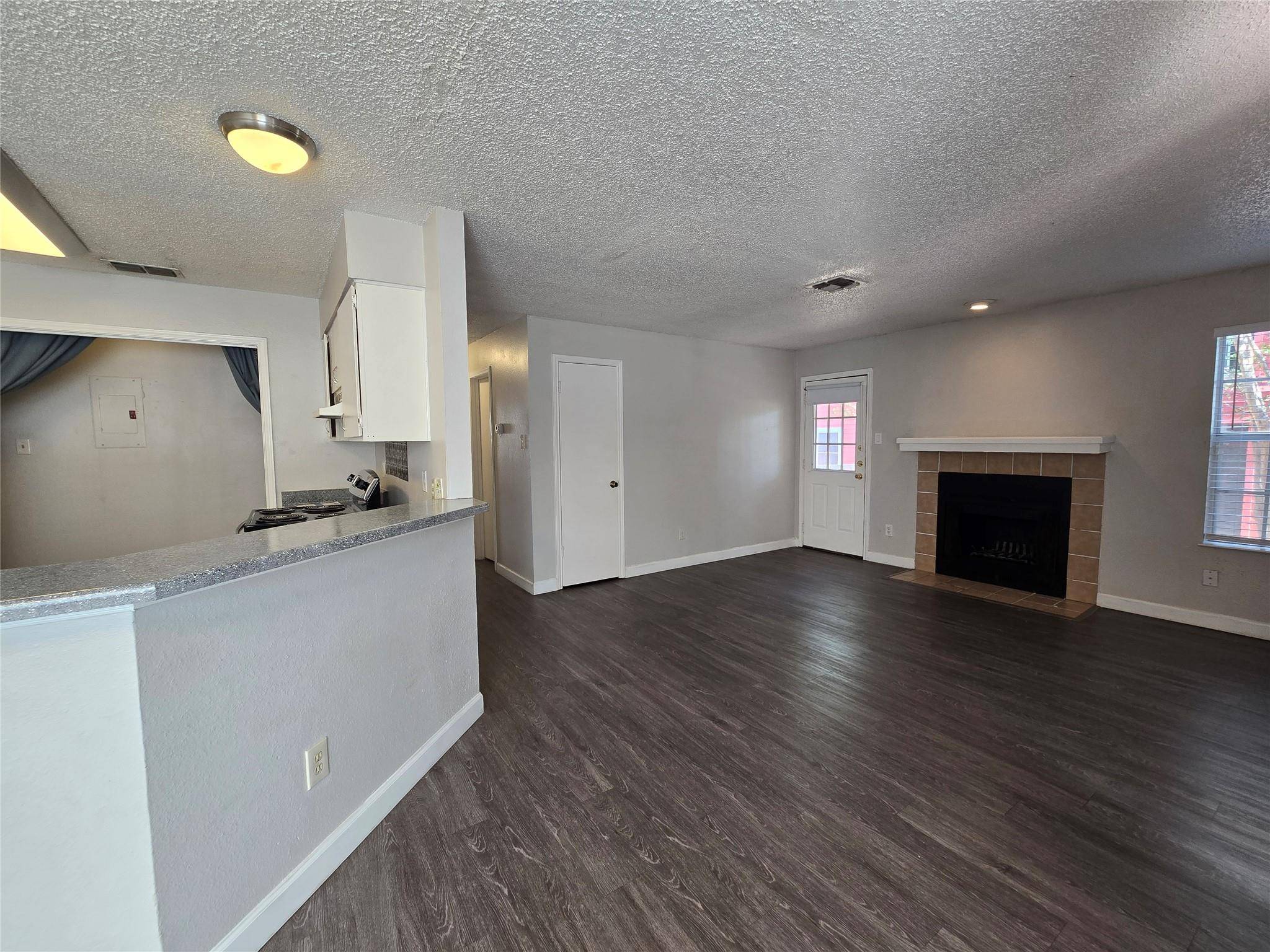 4304 Duval RD #B, Austin, TX 78759