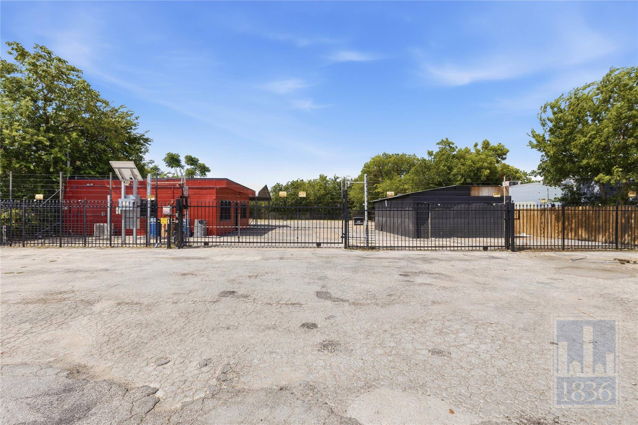 1209 W Anderson LN, Austin, TX 78757