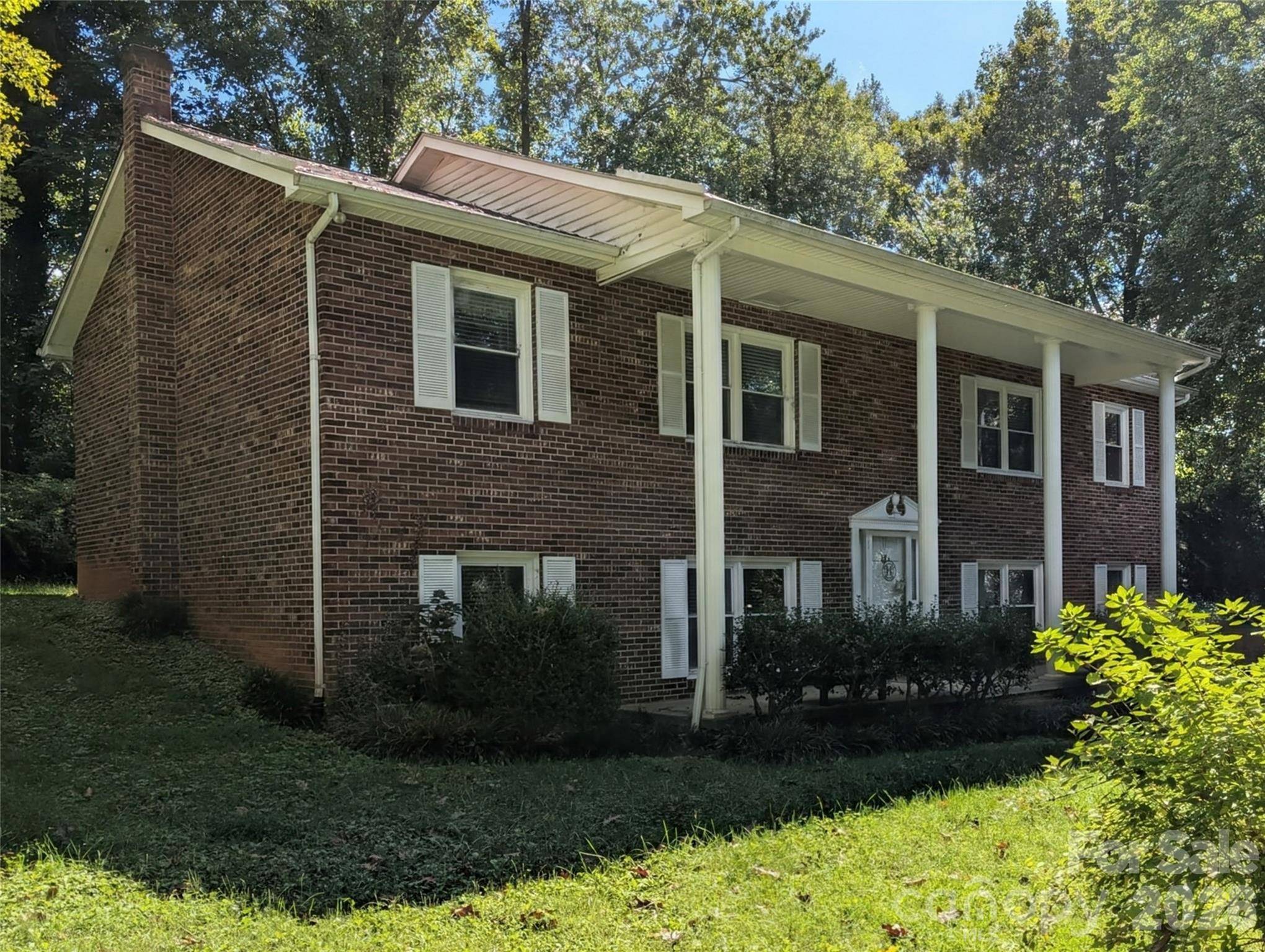3065 Woodstream DR, Valdese, NC 28690