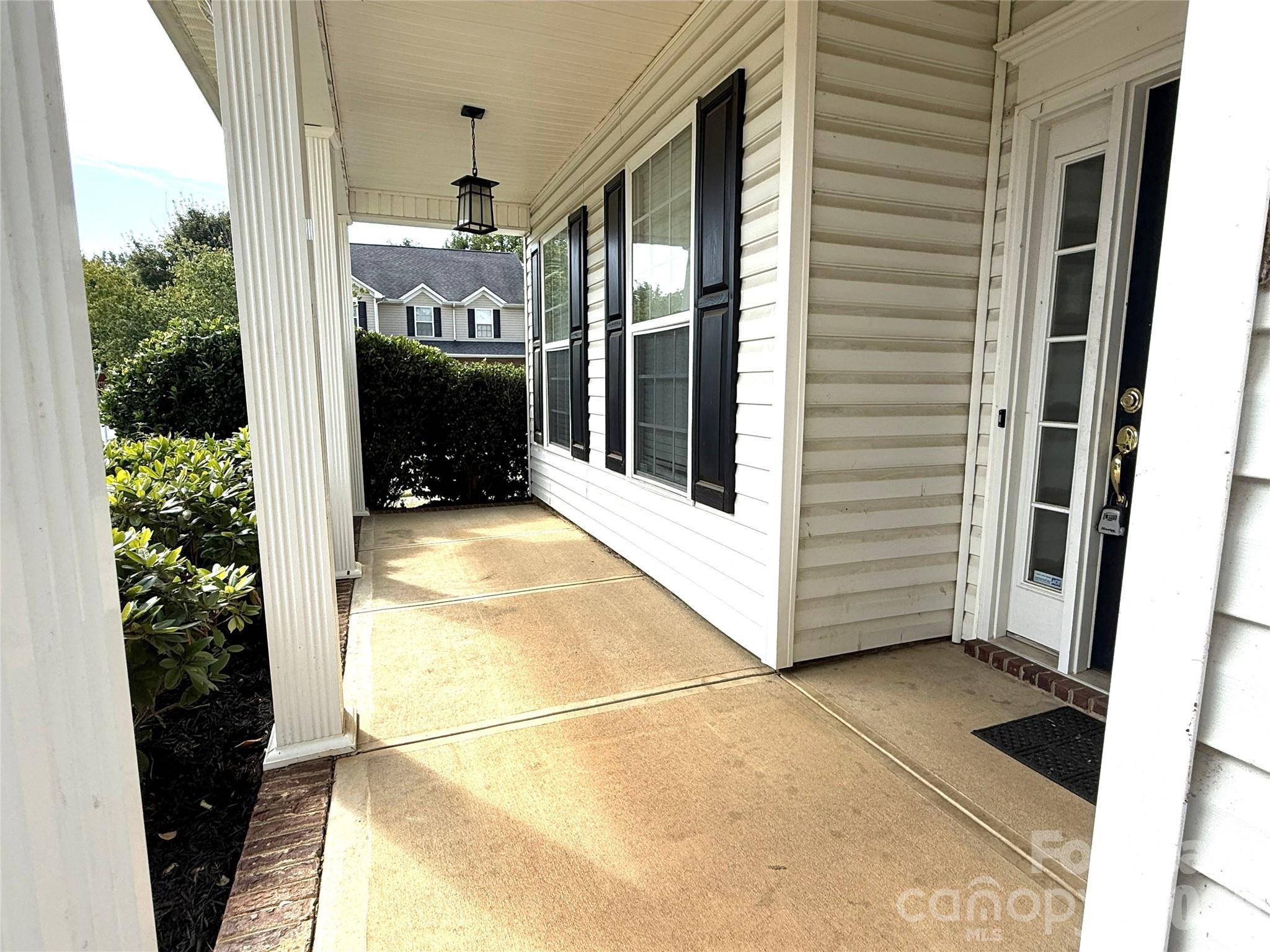 16727 Macanthra DR, Charlotte, NC 28213
