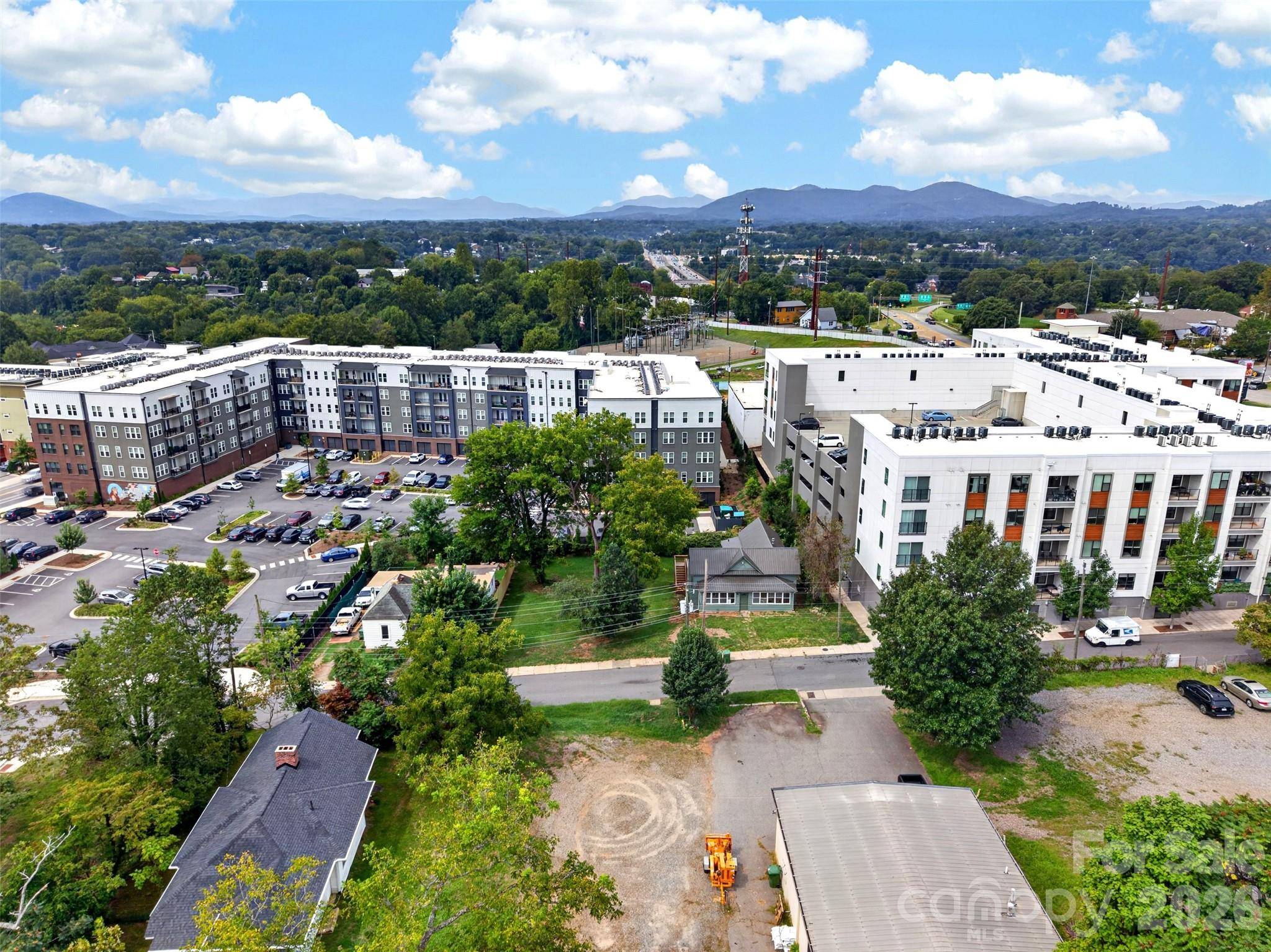21 Pearl ST, Asheville, NC 28801