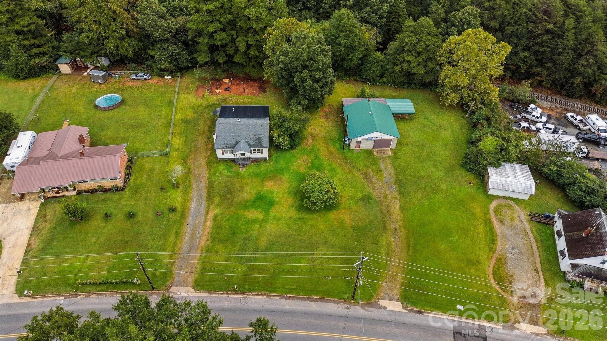 100 Duke ST, Granite Falls, NC 28630
