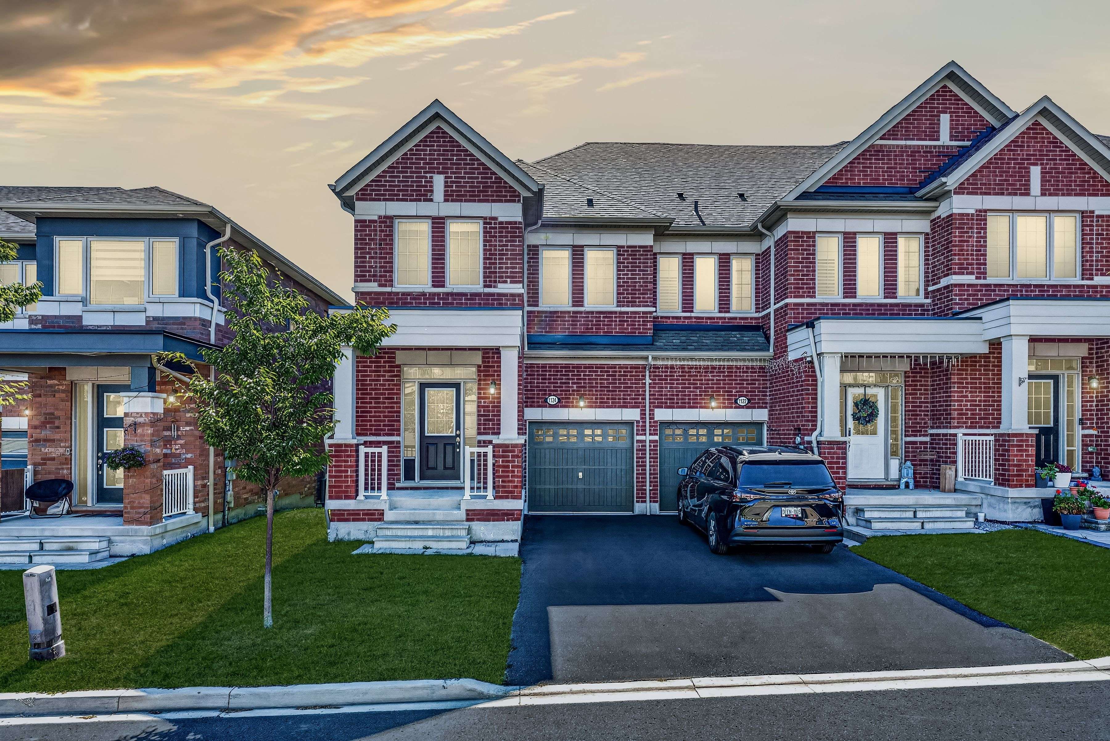 1124 Sepia SQ, Pickering, ON L1X 0H1