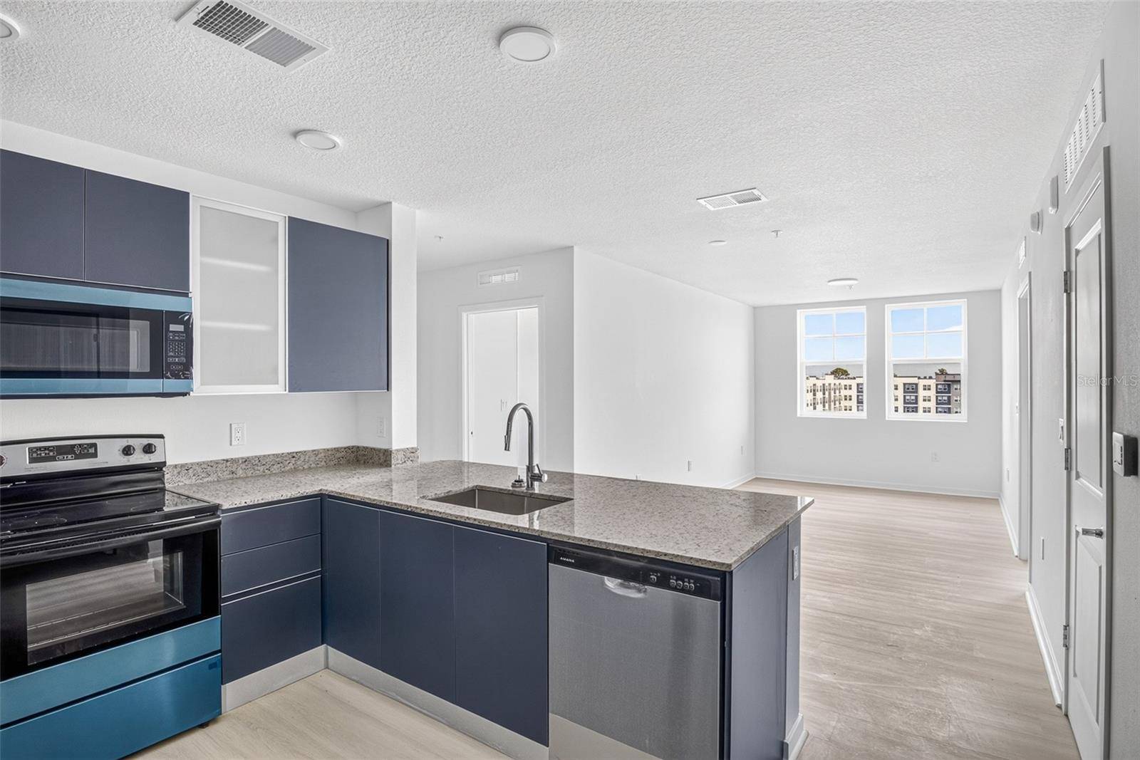 5563 MILLENIA PARK BLVD #517, Orlando, FL 32839
