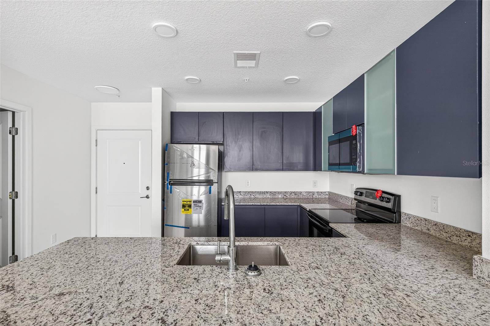 5563 MILLENIA PARK BLVD #517, Orlando, FL 32839