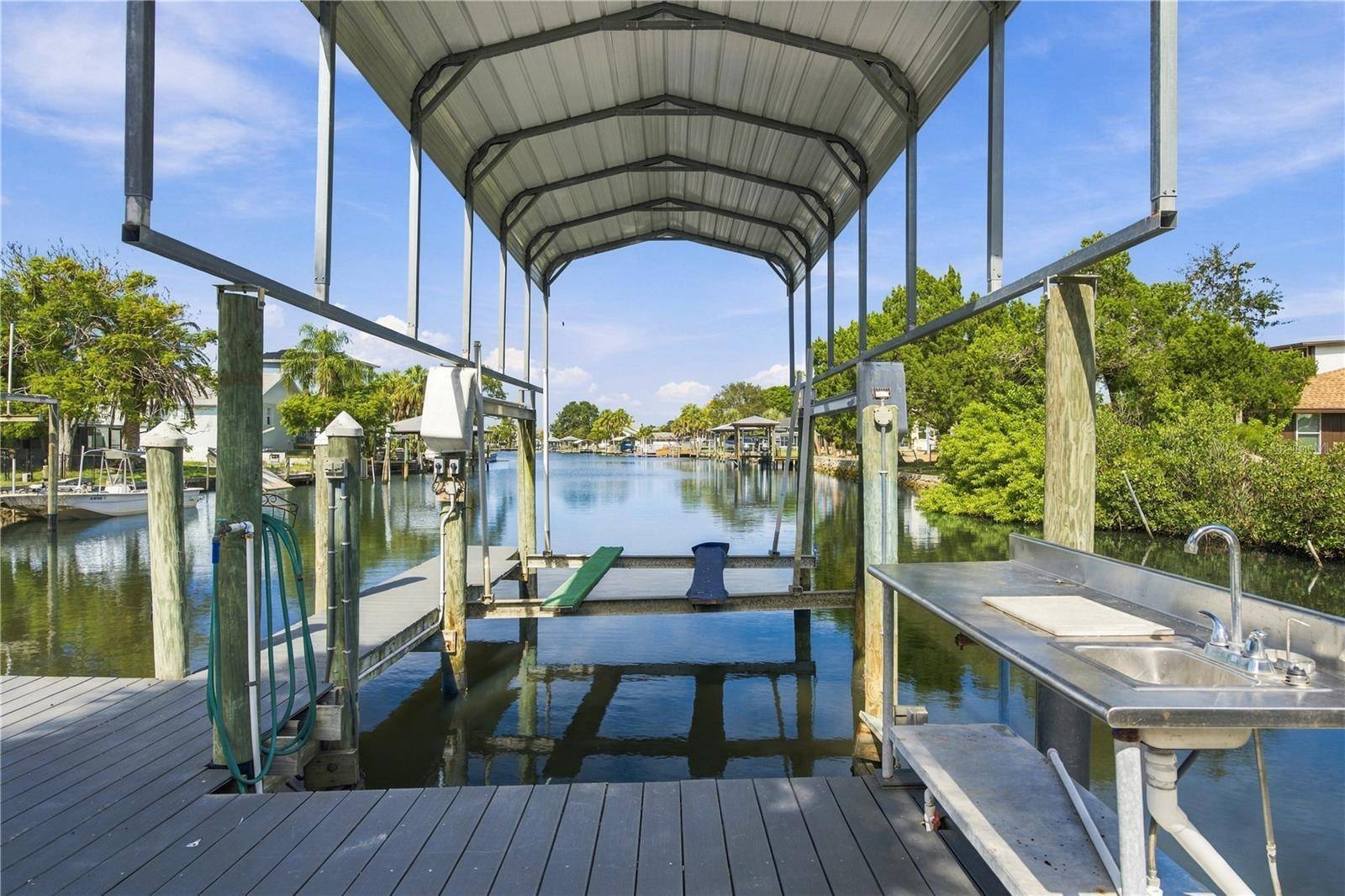 11675 W DIXIE SHORES DR, Crystal River, FL 34429