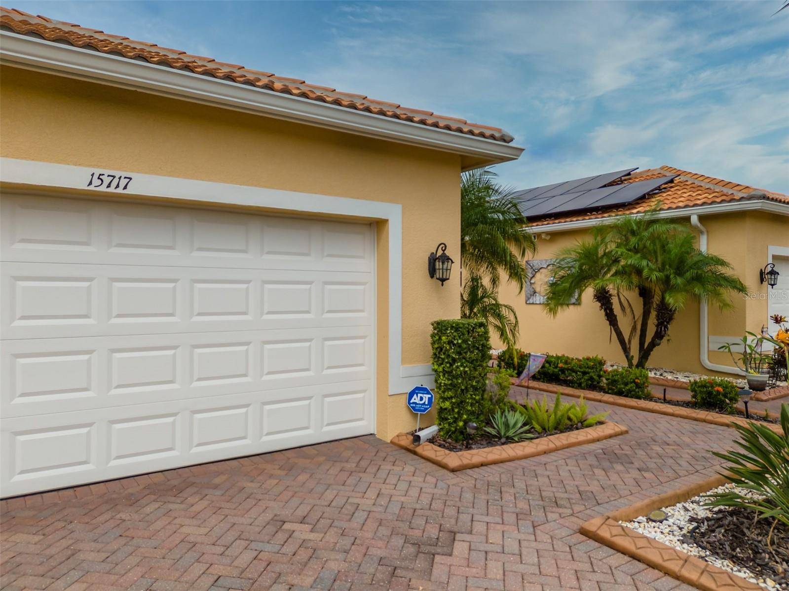 15717 AURORA LAKE CIR, Wimauma, FL 33598